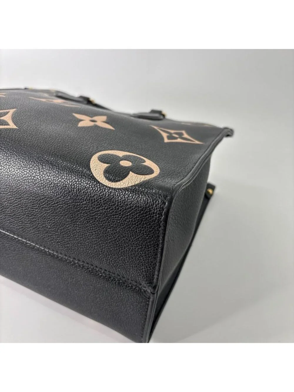 Louis Vuitton Super On The Go MM Monogram Empreinte Tote